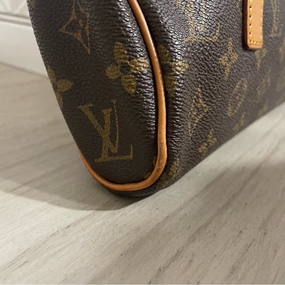 Vintage Louis Vuitton purse great condition - Picture 10 of 15